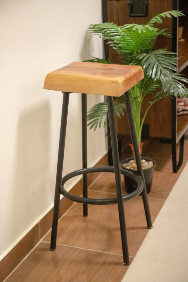 IMG_7530-scaled-1.jpg Live-Edge Mahogany Highchair