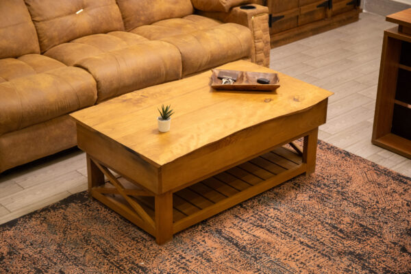 Coffee Table with folding mechanism