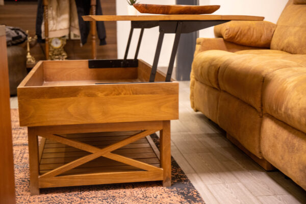 Coffee Table with folding mechanism