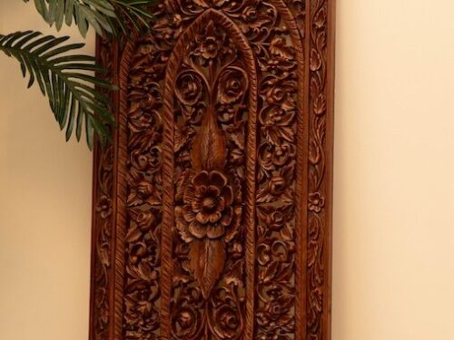 Carved wooden wall panel | WSA122/1