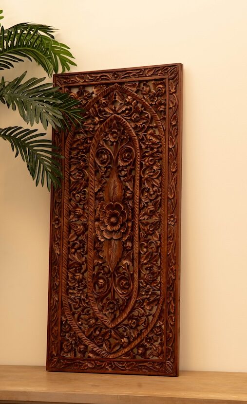 Carved wooden wall panel | WSA122/1