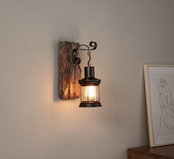 image00028 Rustic lantern